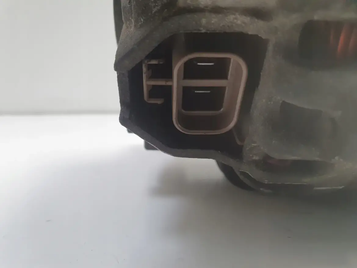 Mazda Bongo Friendee 2.5 V6 ALTERNATOR A3TA0291A J503 90A