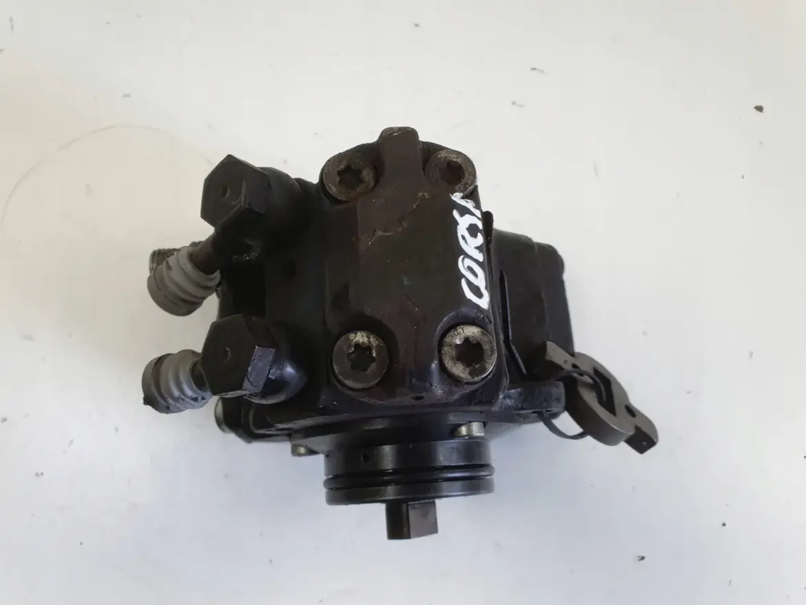 Opel Corsa D 1.3 CDTI POMPA WTRYSKOWA paliwa 0445010138