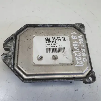 Opel Vectra C 1.8 16V STEROWNIK SILNIKA komputer 55351752