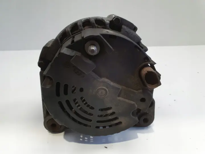 Audi A4 B6 1.9 TDI ALTERNATOR Valeo 028903031A 120A