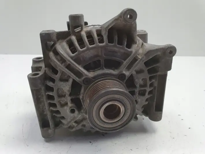 Mercedes W211 2.2 CDI ALTERNATOR 0124625014 A0131540002