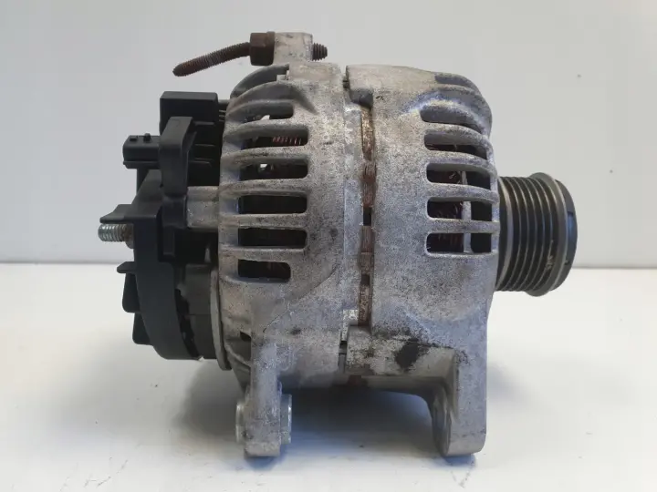 Renault Clio II 1.5 DCI ALTERNATOR Bosch