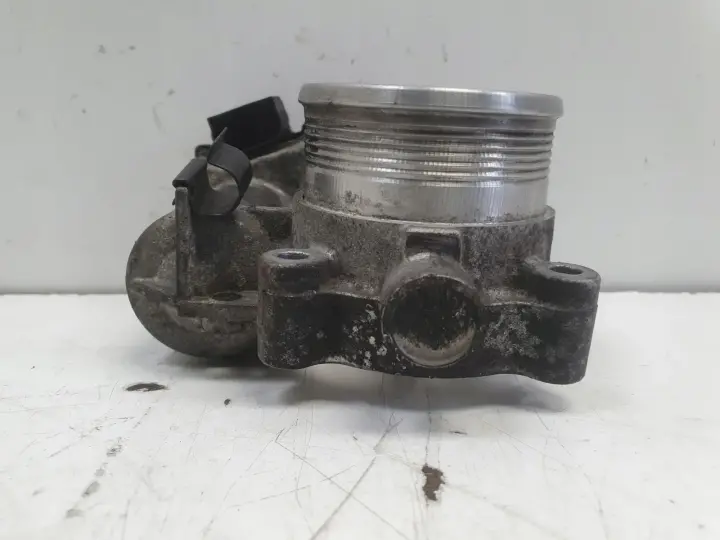 Volvo V70 2.4 D D5 PRZEPUSTNICA 31216665 bosch 0280750520