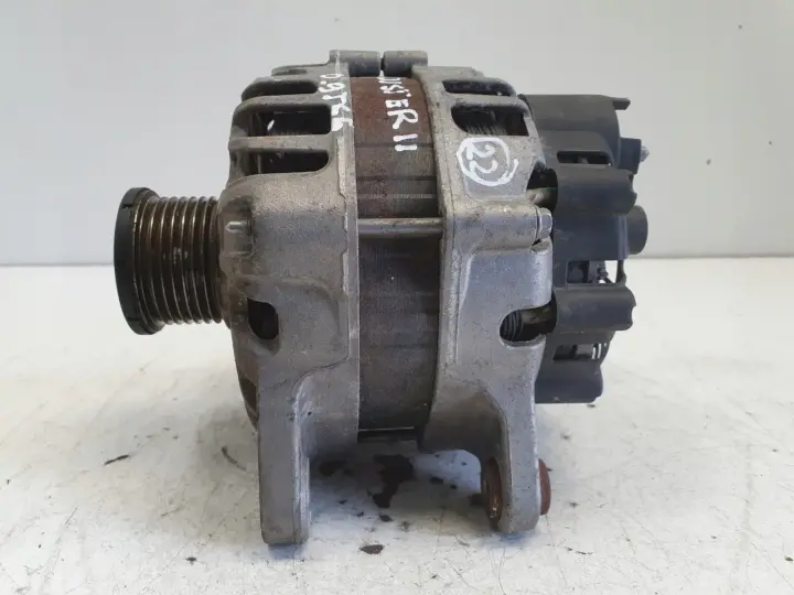 Dacia Duster II 1.0 TCe ALTERNATOR 231006677R valeo