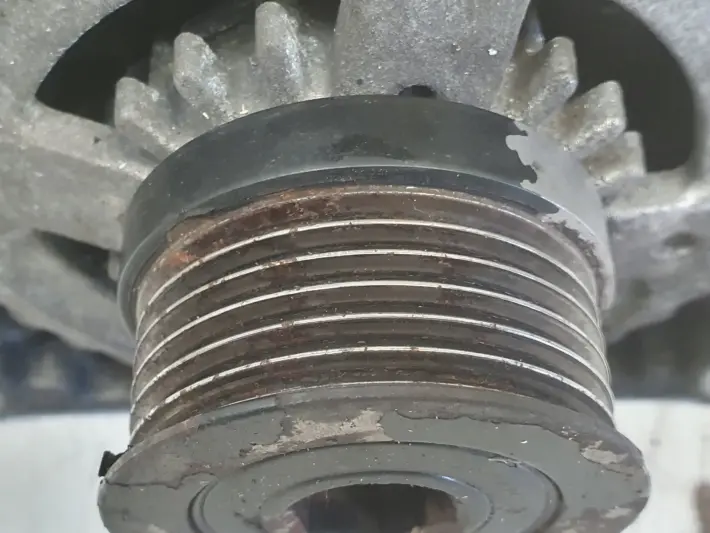 Ford Focus MK2 II 1.6 TDCI ALTERNATOR LRA02815