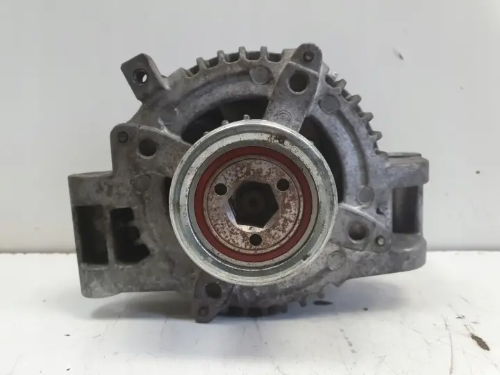 Toyota Avensis T25 2.0 D4D ALTERNATOR denso 104210-2220