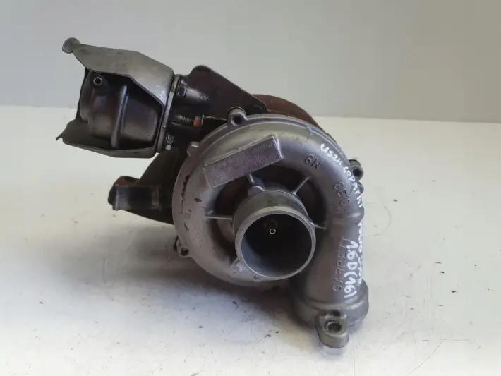 Volvo S40 II V50 1.6 D TURBOSPRĘŻARKA turbo 9657248680