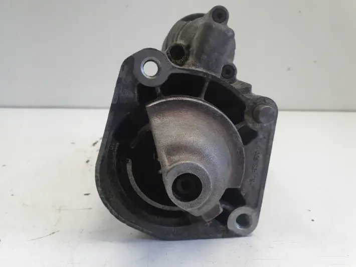 Volvo V70 II 2.4 T ROZRUSZNIK 0001108167