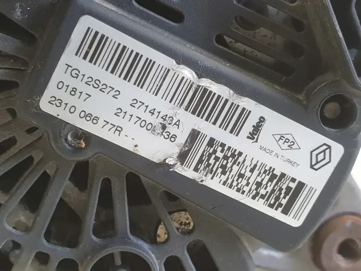 Dacia Duster II 1.0 TCe ALTERNATOR 231006677R valeo
