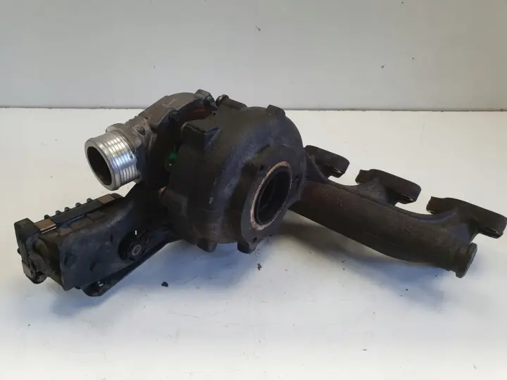 Volvo S80 II V70 III 2.4 D5 TURBOSPRĘŻARKA turbo 31219697