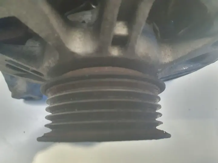 BMW X5 3.0 D ALTERNATOR 7792093