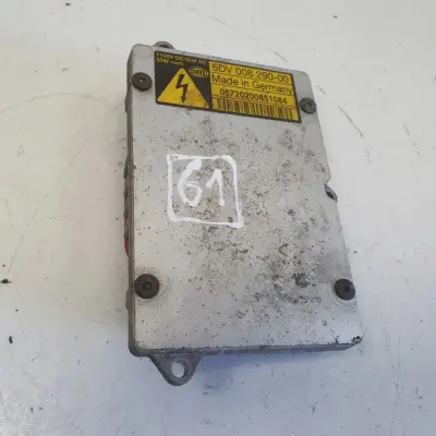 Audi Renault Nissan PRZETWORNICA lampy Xenon Moduł 5DV008290