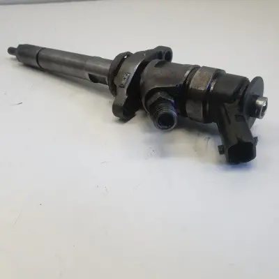 Ford Focus MK2 II 1.6 TDCI WTRYSKIWACZ wtrysk 0445110353