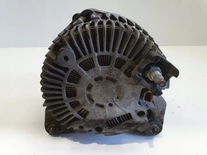 Renault Megane III Scenic III 1.5 DCI ALTERNATOR 8200960533 210A