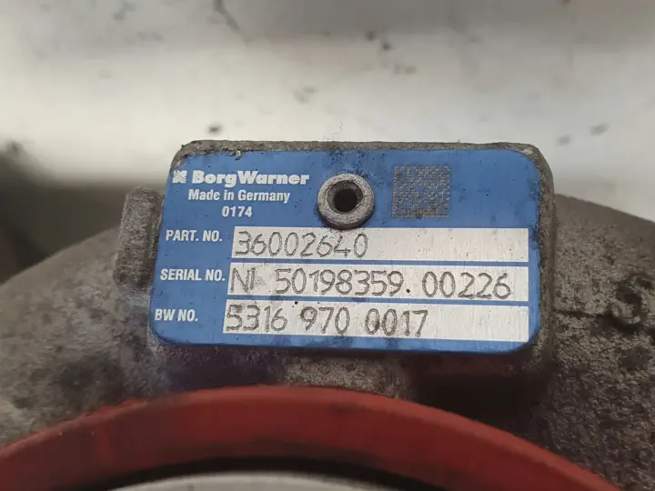 Volvo V60 XC60 S80 2.4 D5 TURBOSPRĘŻARKA turbo 36002757 36002640 31293086
