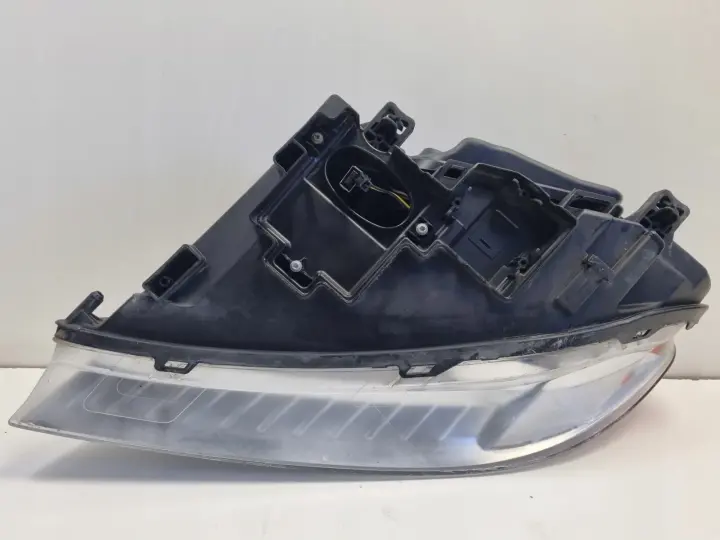 Volvo S80 II V70 III 06-16r PRZEDNIA LAMPA PRAWA PRAWY PRZÓD xenon 31214348