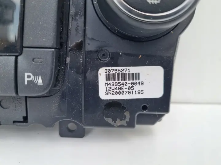 Volvo S60 II V60 I PANEL KLIMATYZACJI Nawiewu radia 30795271