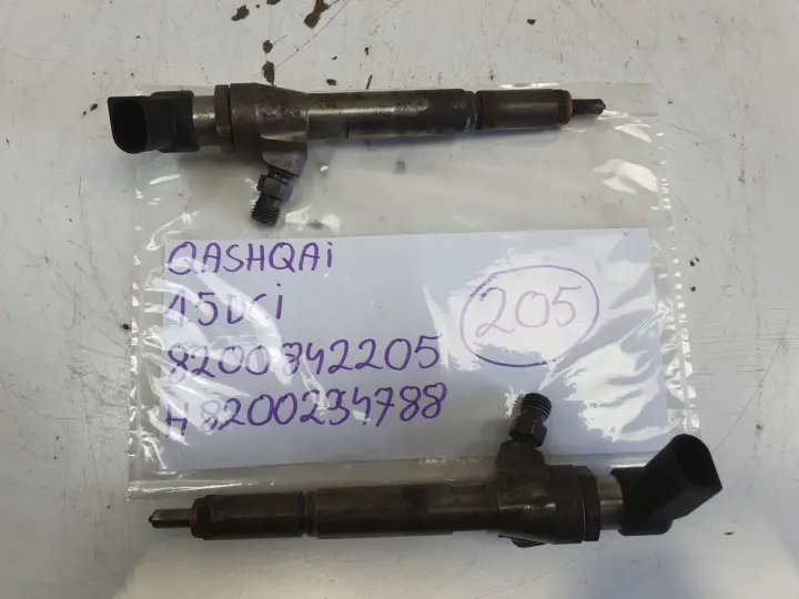 Nissan Qashqai 1.5 DCI WTRYSKIWACZ wtrysk 8200842205