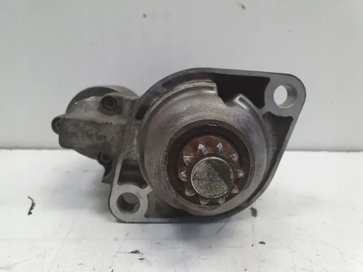 VW New Beetle 1.6 8V ROZRUSZNIK 0001121026 bosch