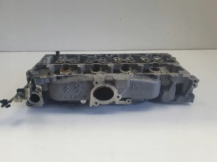 Ford Focus mk3 Fiesta 1.6 TDCI GŁOWICA CYLINDRÓW 9684487210