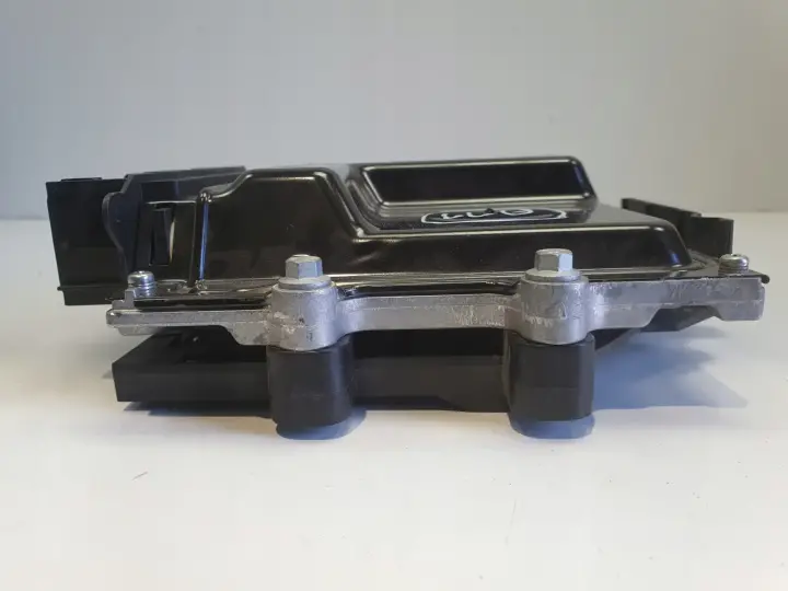 Volvo V40 CROSS COUNTRY 1.5 T3 STEROWNIK SILNIKA komputer 31459244