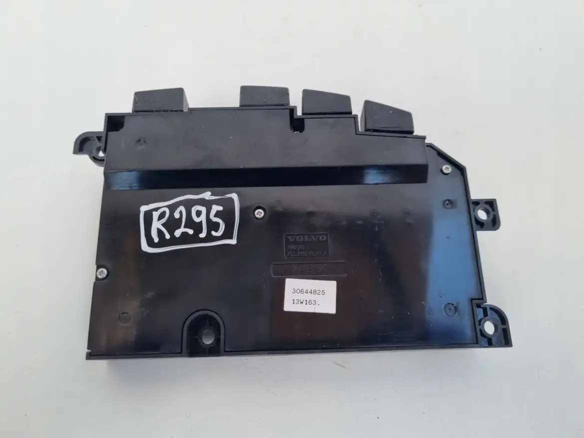 VOLVO XC60 I V70 III S80 II V60 LEWY PANEL REGULACJI FOTELA 30644825