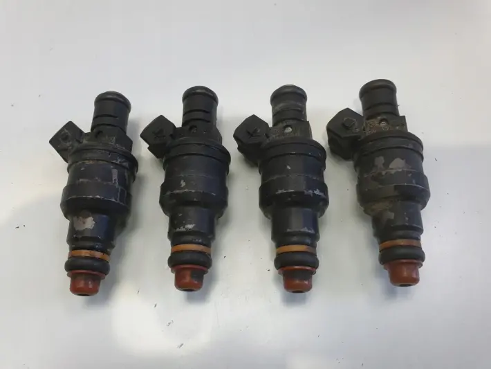 Audi A4 B5 1.8 20V WTRYSKIWACZ wtrysk 0280150444