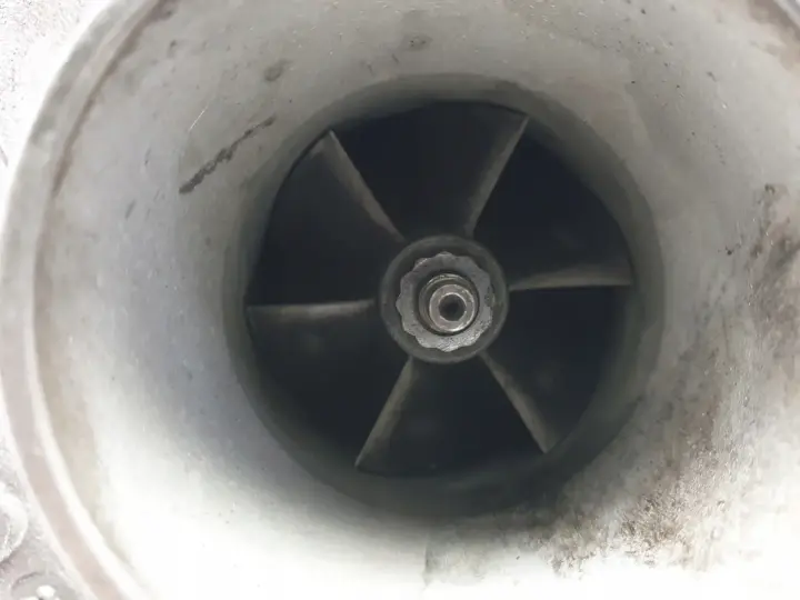 Volvo S60 V70 2.4 D5 TURBOSPRĘŻARKA turbo 3653146