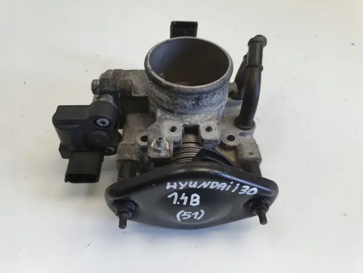 Hyundai i30 1.4 16V PRZEPUSTNICA 35100-2B120 35170-26910