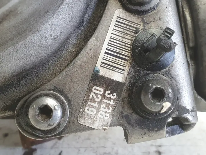 Volvo XC60 S60 V60 II 2.0 D3 TURBOSPRĘŻARKA turbo 31390219