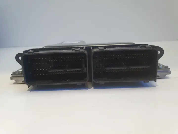 Volvo V60 II 2.0 D4 STEROWNIK SILNIKA komputer MODUŁ 32242005