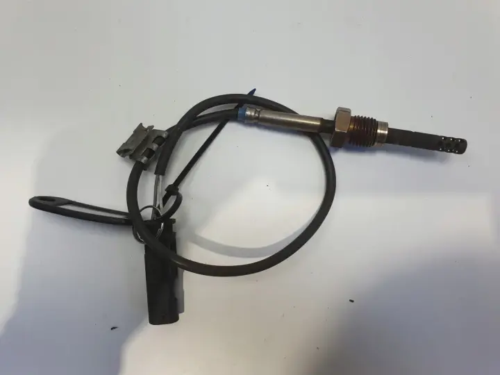 Volvo V70 III XC70 II lift 2.0D D4 CZUJNIK TEMPERATURY SPALIN 31439823