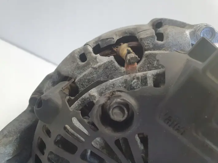 BMW X6 E71 3.0 D ALTERNATOR 7796125 valeo 170A
