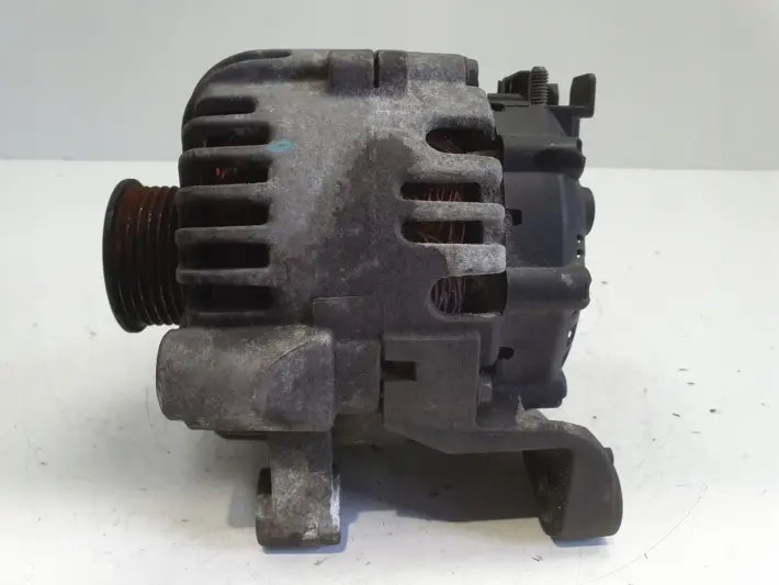 BMW E87 E90 2.0 D ALTERNATOR valeo 7799180 150A