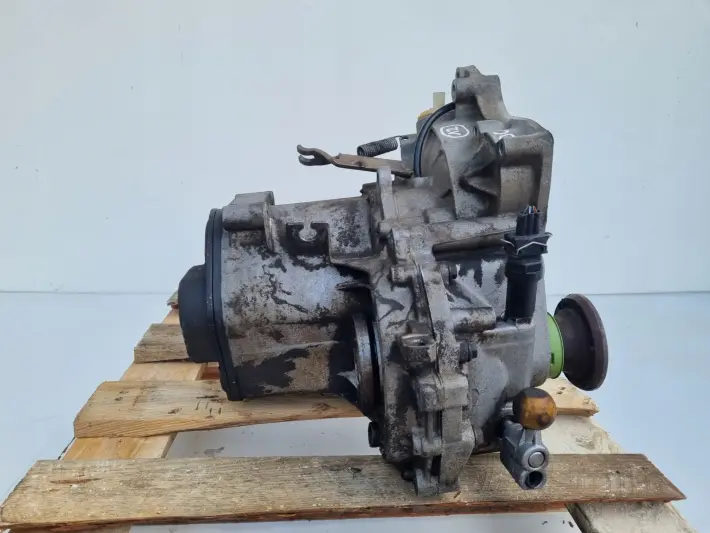 VW Polo III 1.0 MPI SKRZYNIA BIEGÓW DCE manualna MANUAL