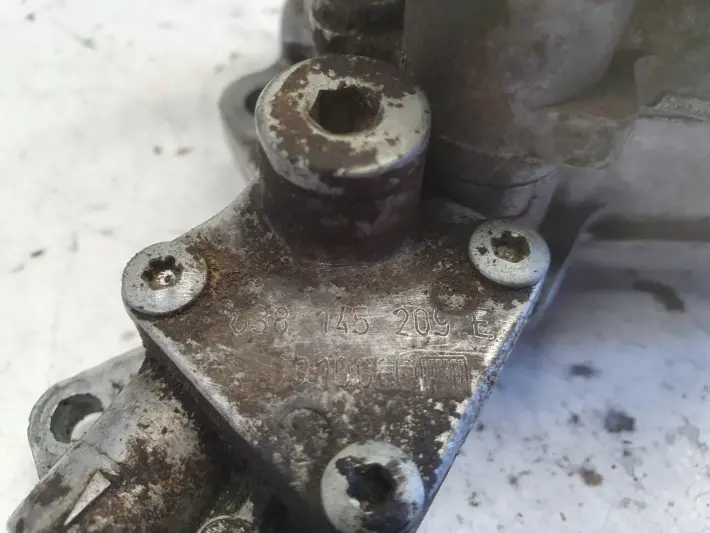 Audi A3 II 8P 1.9 TDI POMPA VACUM wakum 038145209E