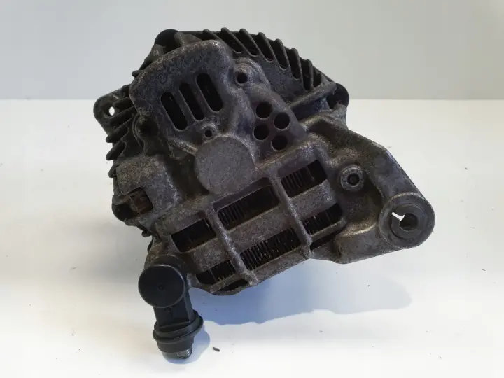 Subaru Forester II 2.0 16V ALTERNATOR 23700-AA521