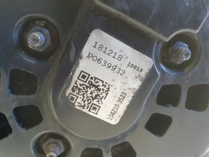 Ford C-MAX 2.0 TDCI ALTERNATOR 104210-3523 oryg