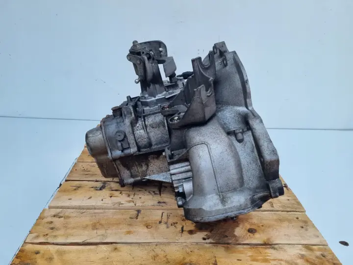 Opel Vectra C 1.6 1.8 16V SKRZYNIA BIEGÓW F17C419 manualna