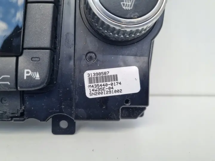 Volvo S60 II V60 I XC60 I PANEL KLIMATYZACJI Nawiewu radia 31398587