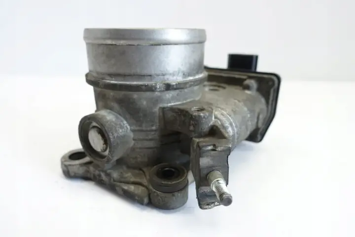 Isuzu NQR 5.2 D PRZEPUSTNICA NAS090-04