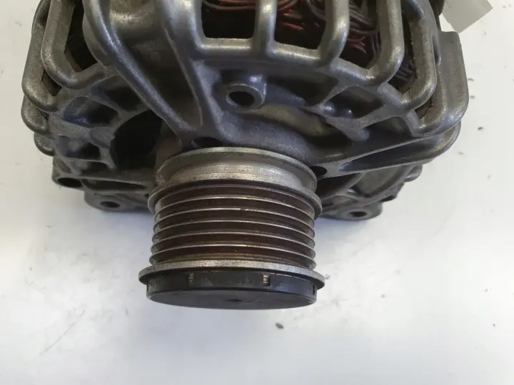 VW Passat B7 2.0 TDI ALTERNATOR CFFB