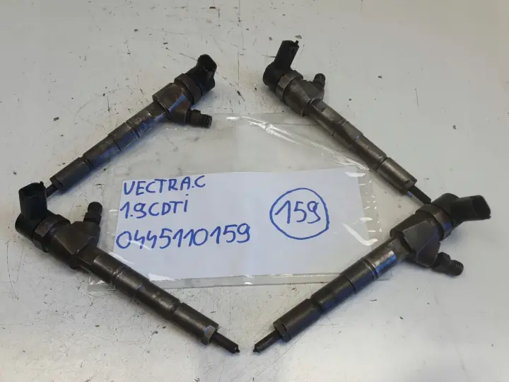 Opel Astra III H Vectra C Signum 1.9 CDTI WTRYSKIWACZ wtrysk 0445110159