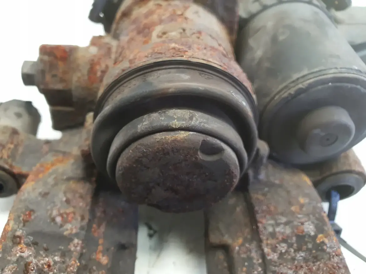 Volvo S90 V90 TYLNY ZACISK HAMULCOWY prawy tył 31687346 31687506