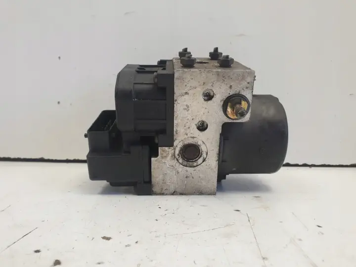Volvo S40 V40 1.9 D POMPA ABS hamulcowa 30857585