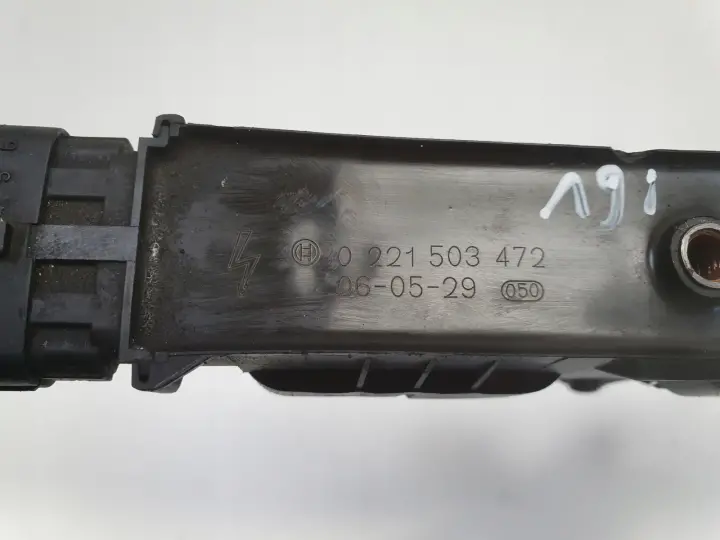 Opel Corsa C 1.2 16V CEWKA ZAPŁONOWA 0221503472