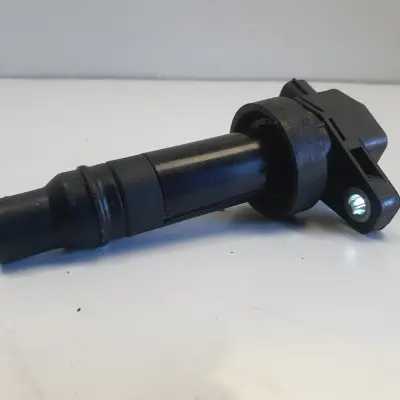 Hyundai i30 1.4 16V CEWKA ZAPŁONOWA 27301-2B010