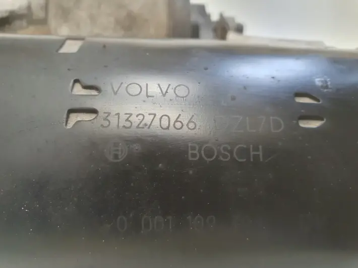 Volvo V60 S60 II 2.0 D3 ROZRUSZNIK bosch 31327066