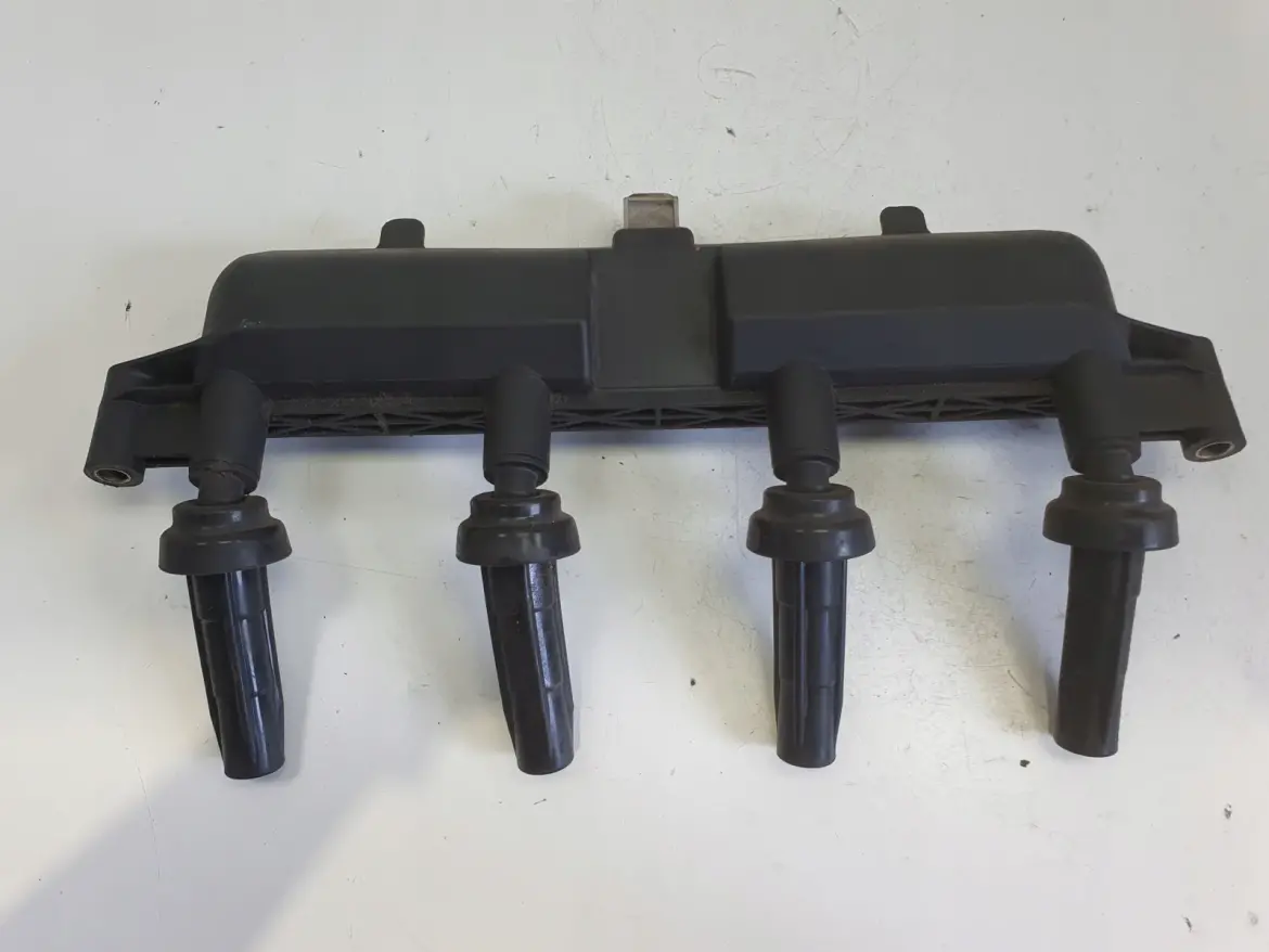 Peugeot Citroen 1.1 1.4 8V CEWKA ZAPŁONOWA