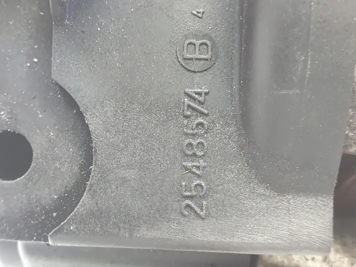 Peugeot 206 2.0 16V ALTERNATOR valeo